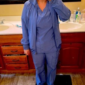 Ceil colored scrub set by Cherokee Infinity
